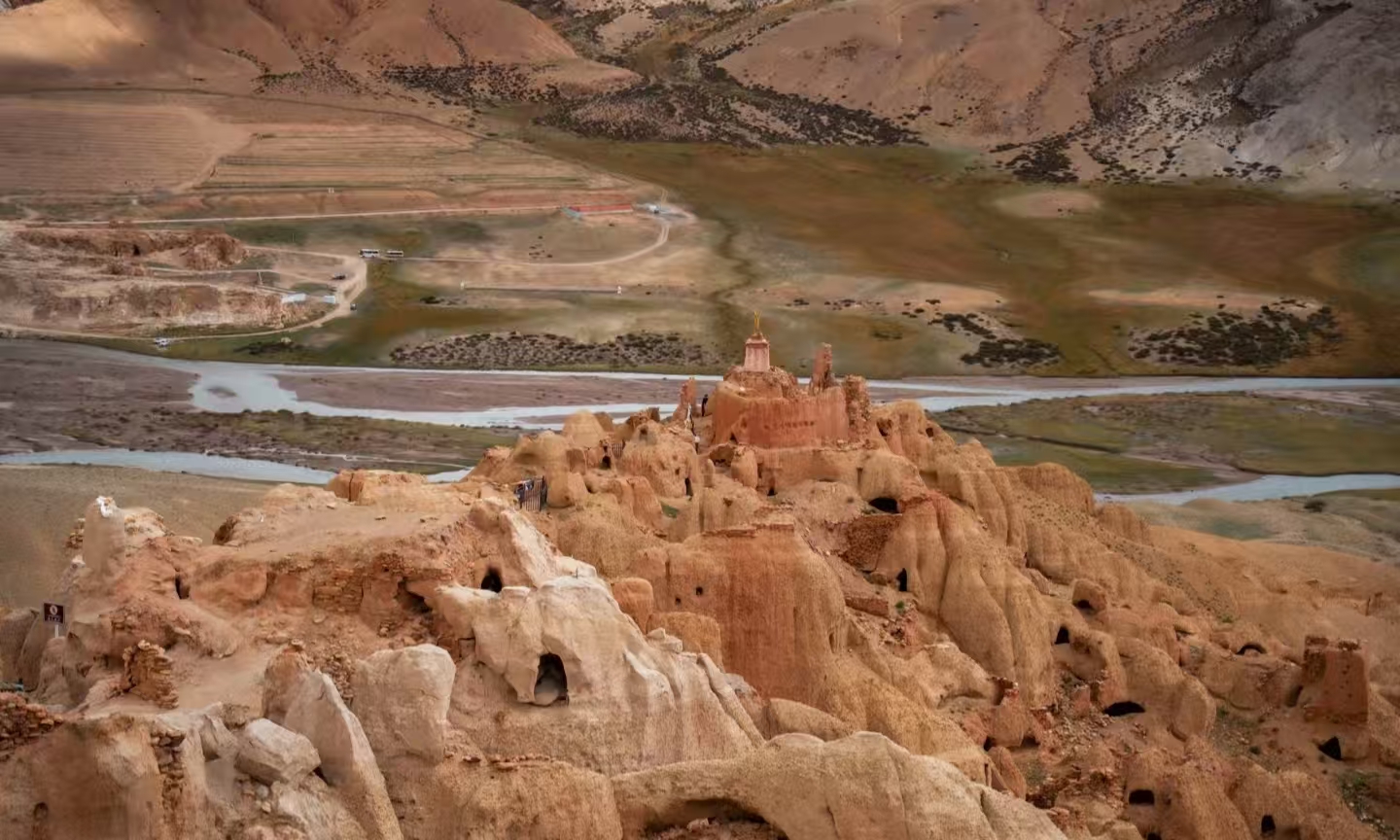 Distant aerial view of Qionglong Silver City in Tibet