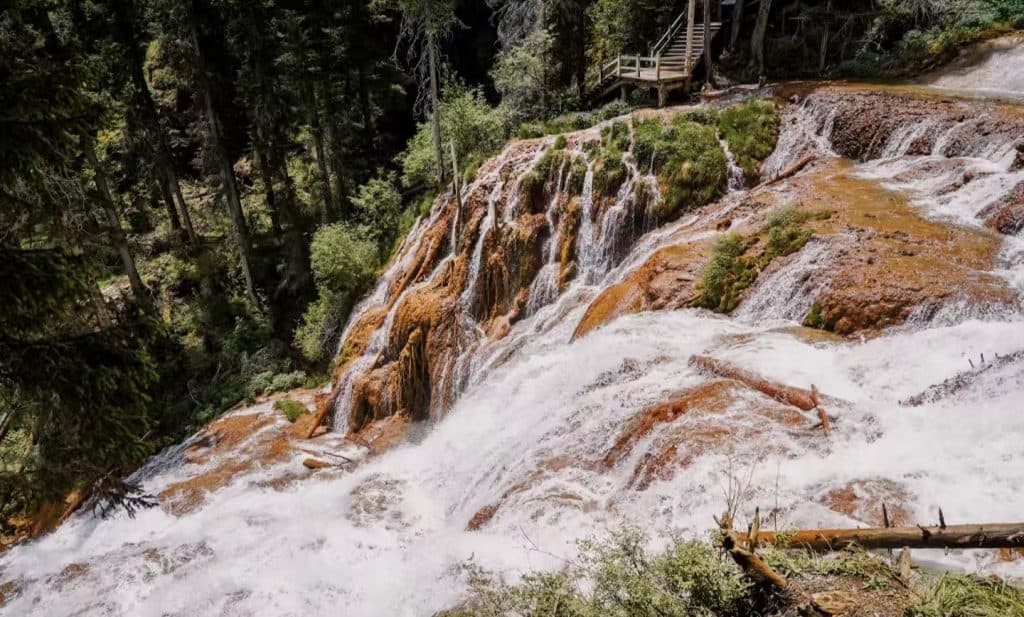 Zhaga Waterfall in Munigou Valley, also called “Little Jiuzhaigou,” in Songpan, Sichuan, China